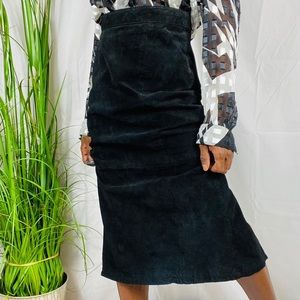 Black midi skirt